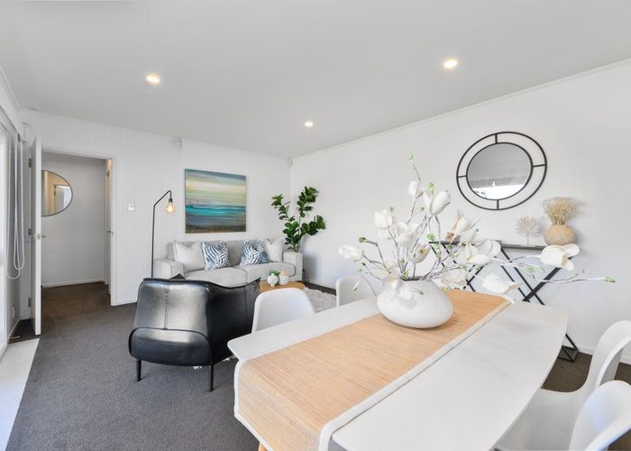  at 28 Matuhi Rise, Henderson, Waitakere City, Auckland