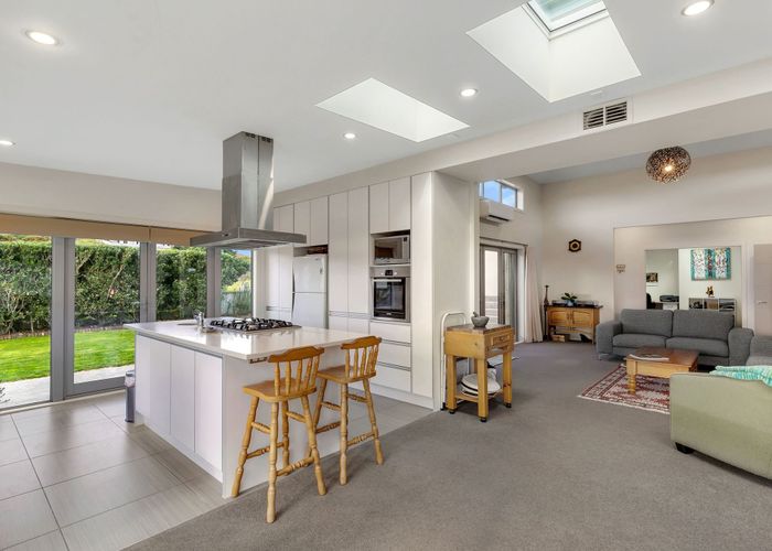  at 2 Wangapeka Way, Aotea, Porirua