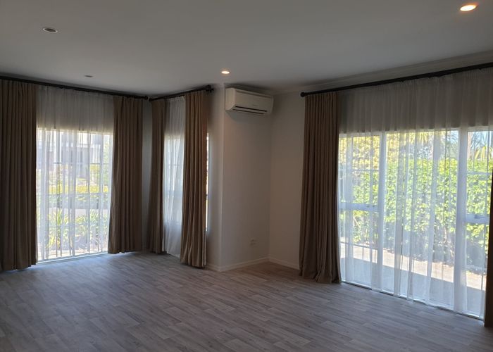  at 9 Bocage Lane, West Harbour, Waitakere City, Auckland