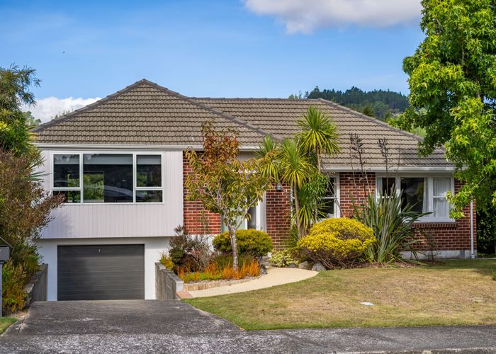  at 41 Sunbrae Drive, Silverstream, Upper Hutt