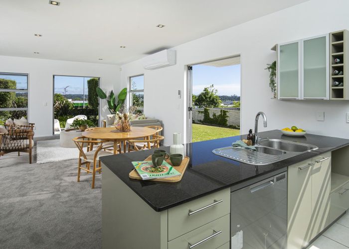 at 12/40 Scarlet Oak Drive, Albany, North Shore City, Auckland