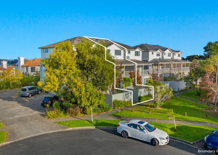  at 2/11 Hatfield Place, Albany, North Shore City, Auckland