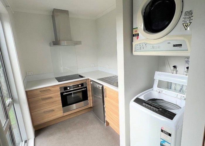  at 31 Sandleigh Road, Hamilton Lake, Hamilton, Waikato