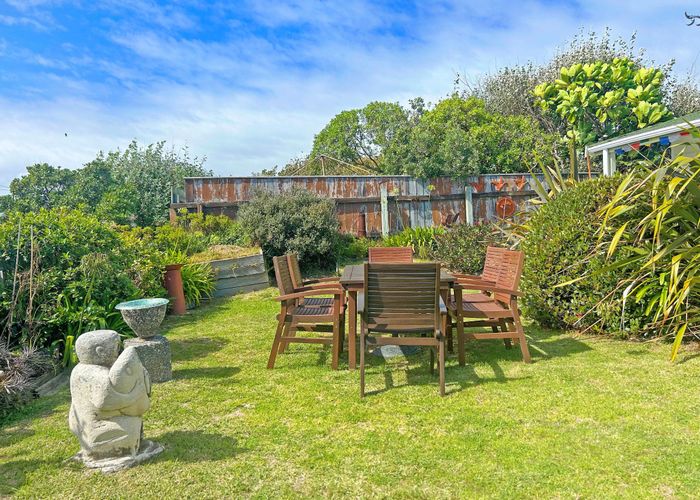  at 1a Field Way, Waikanae Beach, Kapiti Coast, Wellington