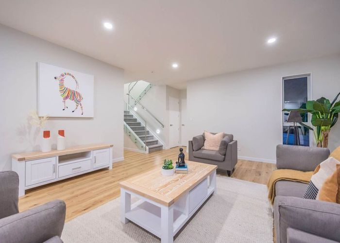  at 245D Hill Road, The Gardens, Auckland