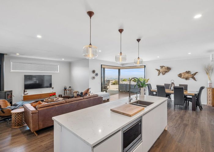  at 24 Moira Close, Welcome Bay, Tauranga