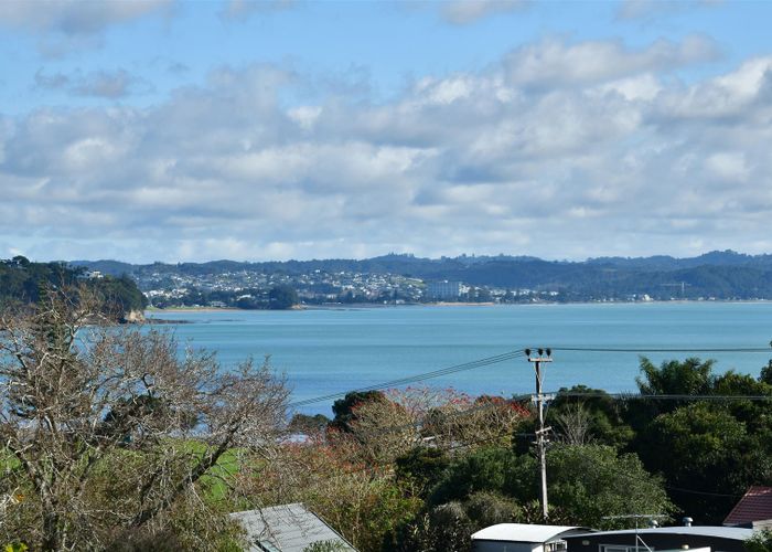  at 4A Kathy Terrace, Stanmore Bay, Whangaparaoa