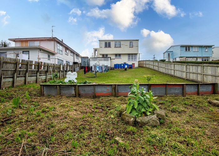  at 129 Sievers Grove, Cannons Creek, Porirua