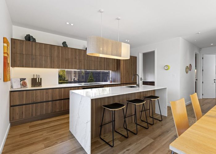  at 17 Strowan Road, Strowan, Christchurch City, Canterbury
