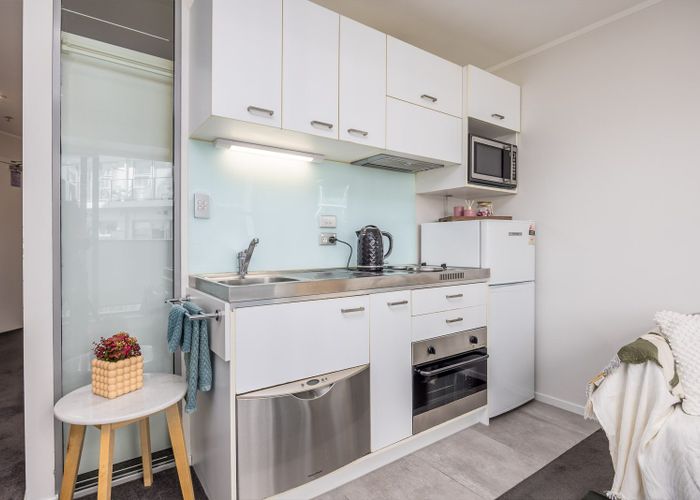  at 818/430 Queen Street, City Centre, Auckland City, Auckland