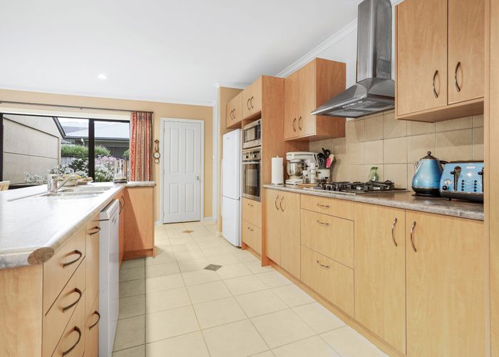  at 73 Saint James Drive, Huntington, Hamilton, Waikato