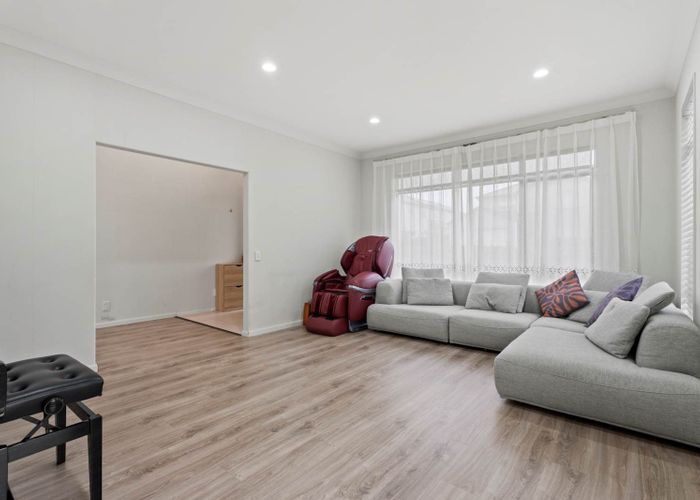  at 24 Pickaberry Avenue, Karaka, Franklin, Auckland