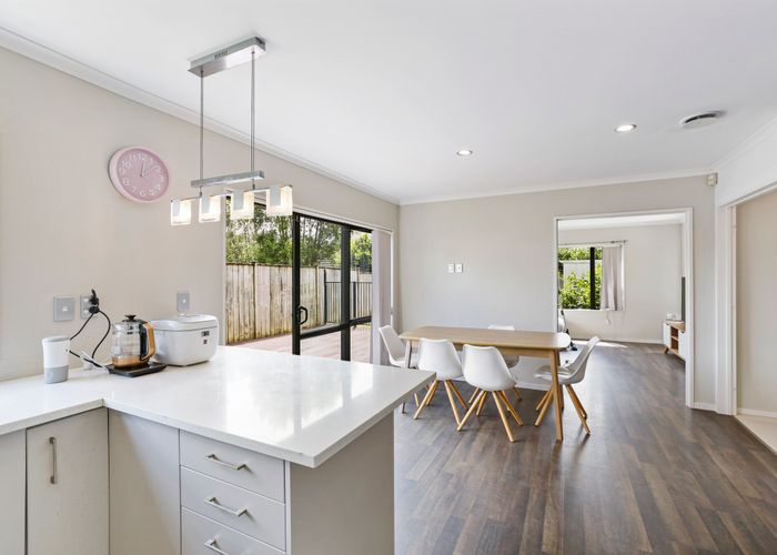  at 38 Bradnor Meadows Drive, Swanson, Auckland