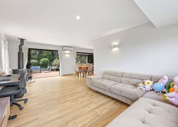  at 18 Janome Place, Bucklands Beach, Manukau City, Auckland