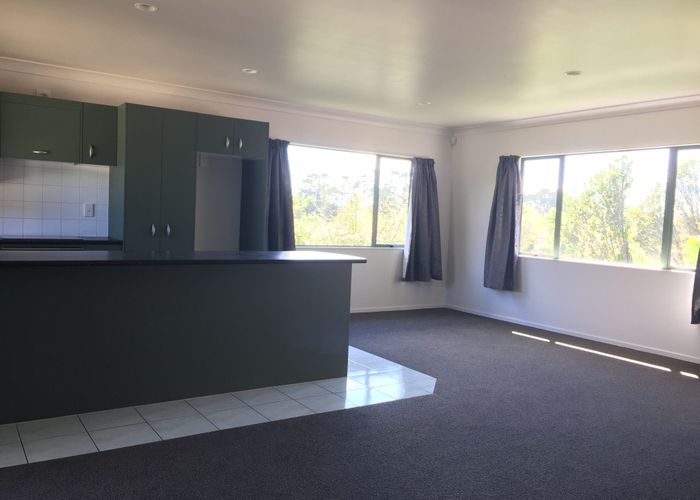  at 10 Xena Way, Henderson, Auckland