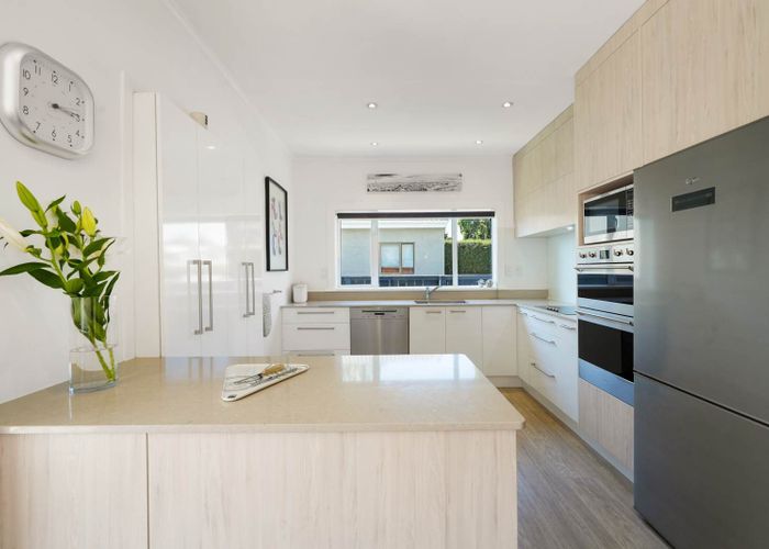  at 22 Robert Street, Ellerslie, Auckland City, Auckland