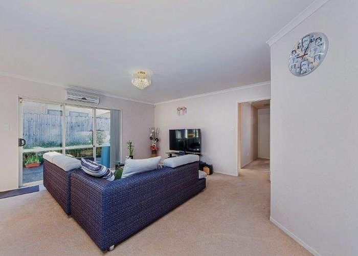  at 34 Robin Brooke Drive, Flat Bush, Manukau City, Auckland