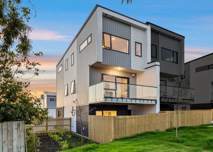  at 1/58 Hamlin Road, Mount Wellington, Auckland City, Auckland