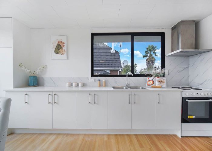  at 15 Justamere Place, Weymouth, Manukau City, Auckland