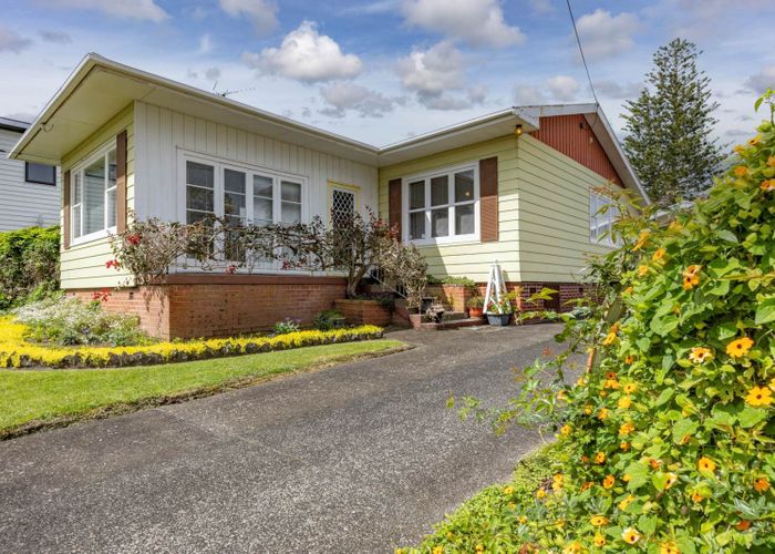  at 25 Margan Avenue, New Lynn, Waitakere City, Auckland