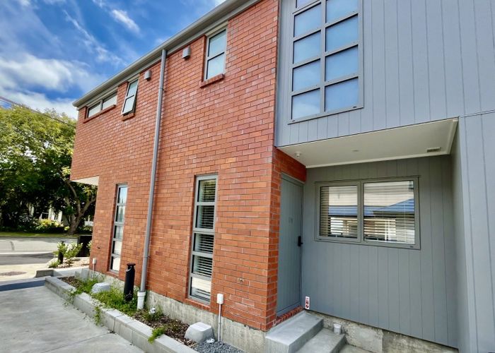  at 2/94 Mathesons Road, Phillipstown, Christchurch