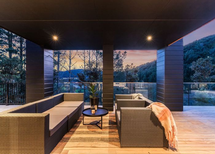  at 9 Woodburn Drive, Takapu Valley, Wellington