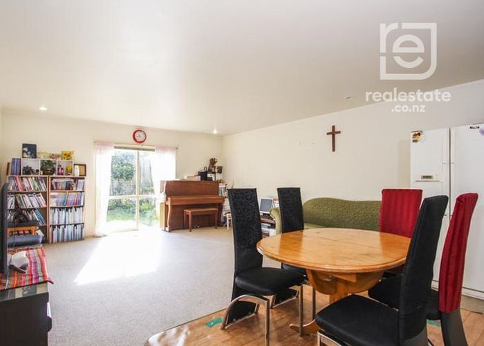  at 6 Gina Avenue, Ranui, Ranui, Waitakere City, Auckland