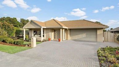  at 22 Oakridge Way, Northpark, Auckland