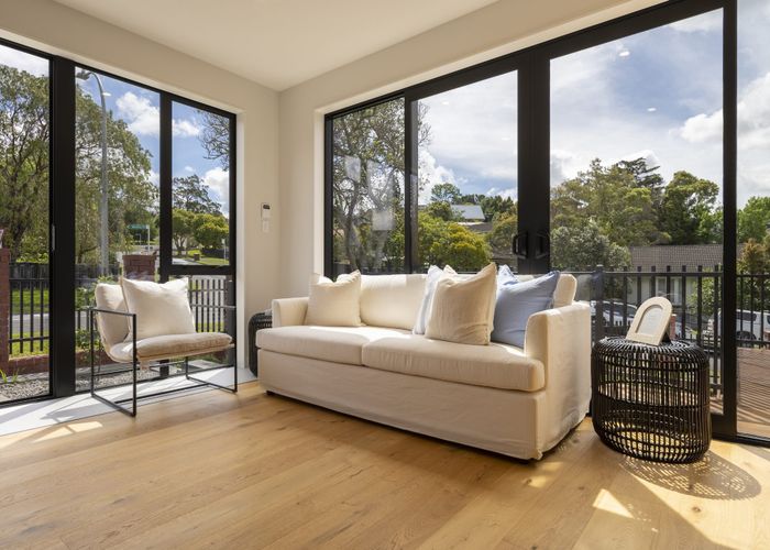  at 1 Weetman Drive, Browns Bay, North Shore City, Auckland