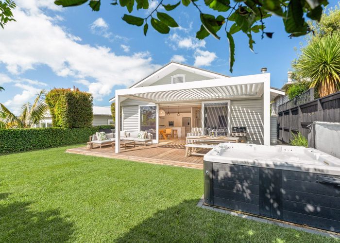  at 28 Warwick Avenue, Westmere, Auckland