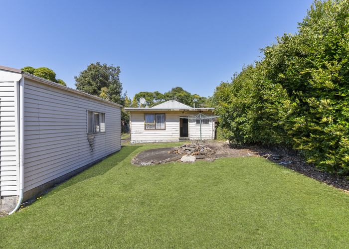  at 27 Bellwood Avenue, Mount Eden, Auckland
