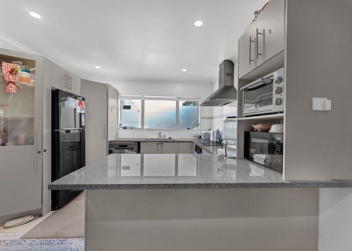  at 13 BUSHPARK PLACE, Flat Bush, Manukau City, Auckland