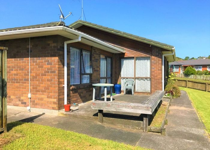  at 2 Sherpa Place, Massey, Auckland