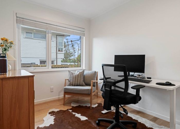  at 2/57 Church Road, Mangere Bridge, Manukau City, Auckland