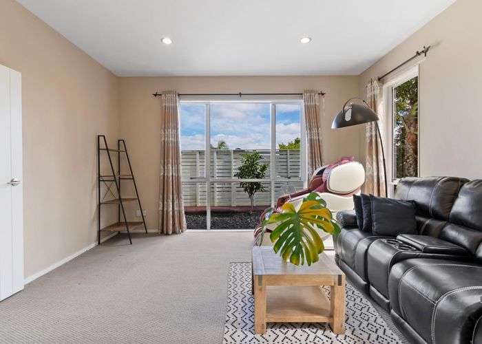  at 3 Stamford Crescent, Flat Bush, Manukau City, Auckland