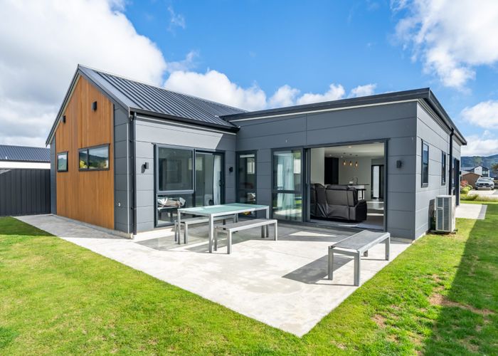  at 15 Cynisca Crescent, Wallaceville, Upper Hutt