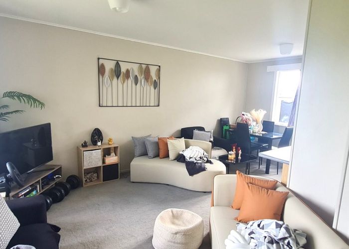  at 42B Regent Street, Papatoetoe, Manukau City, Auckland