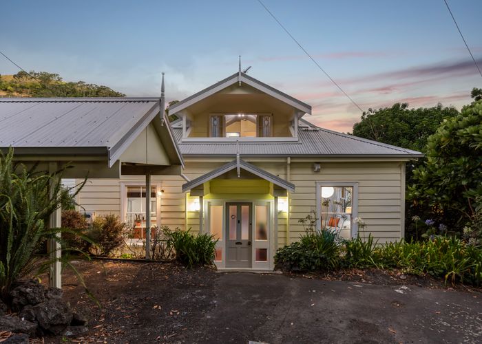  at 8 Bourne Street, Mount Eden, Auckland