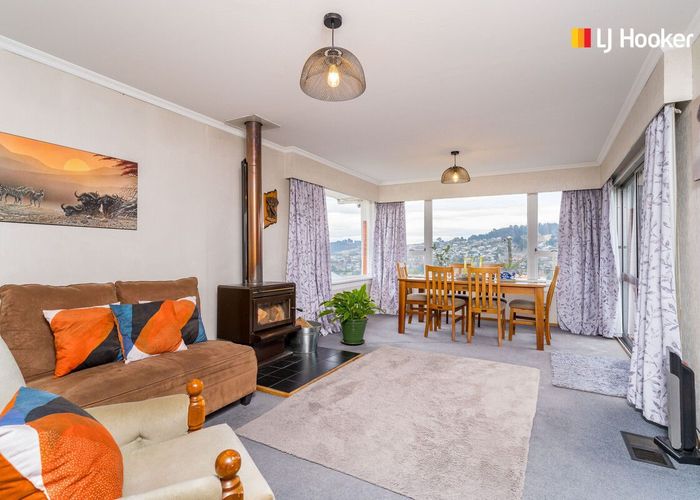  at 17 Church Street, Green Island, Dunedin