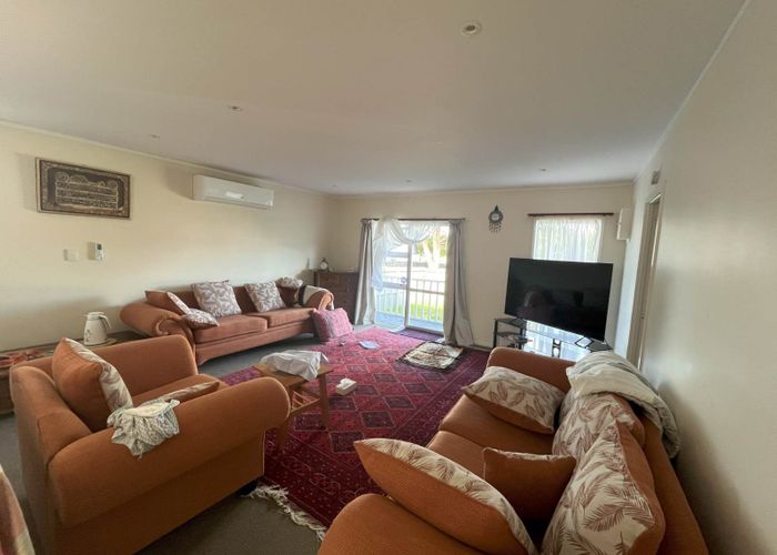  at 90 St Georges Road, Avondale, Auckland City, Auckland