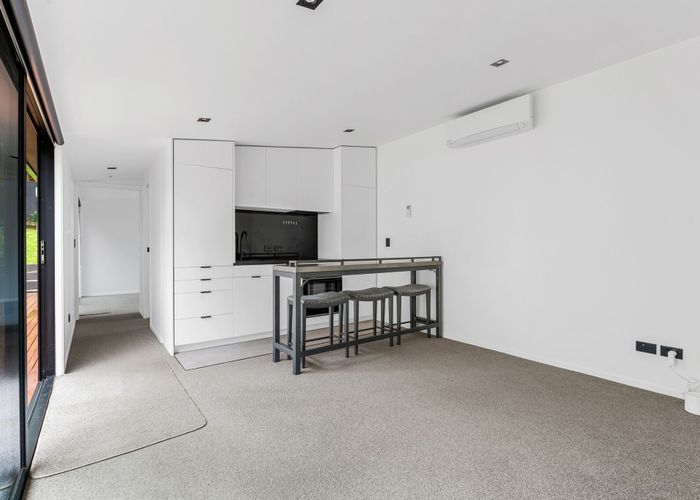  at 43 Bretton Terrace, Hillcrest, Hamilton
