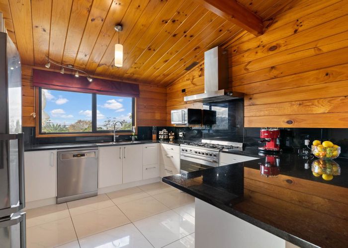  at 10 Glenvar Road, Torbay, North Shore City, Auckland