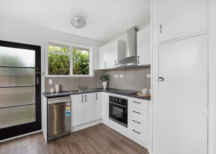  at 4/25 Edgeware Road, St. Albans, Christchurch City, Canterbury