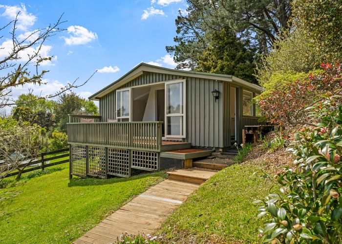  at 1082 Sandspit Road, Sandspit, Warkworth