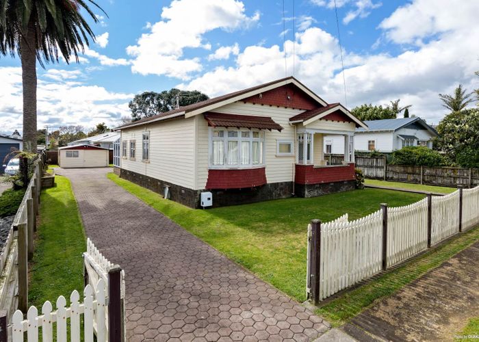  at 3 Hazel Avenue, Mount Roskill, Auckland