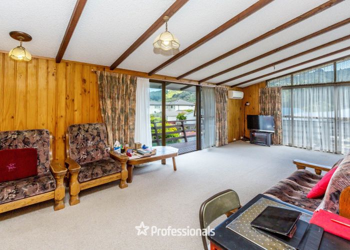  at 22A Oxford Crescent, Ebdentown, Upper Hutt