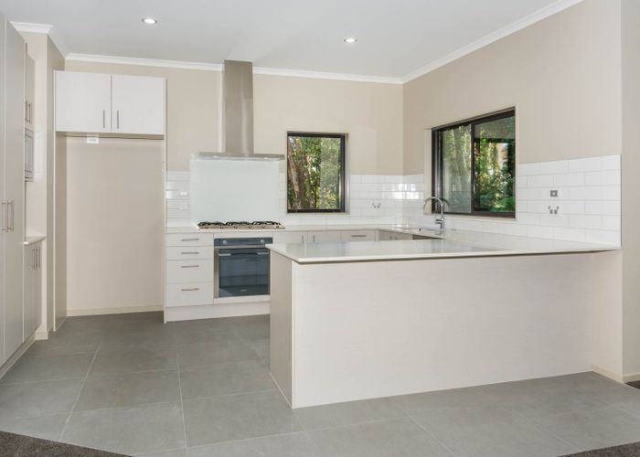  at 2 Uruhau Close, Torbay, Auckland