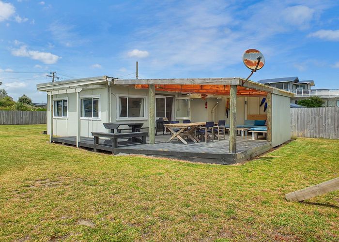  at 38 Nelson Street, Foxton Beach, Foxton