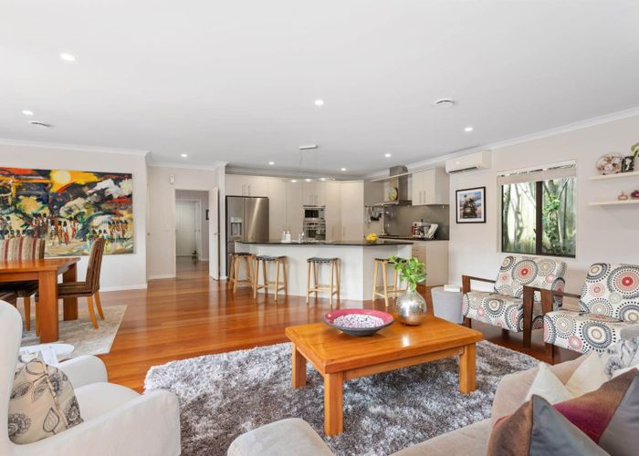  at 44 Laurel Oak Drive, Albany, North Shore City, Auckland