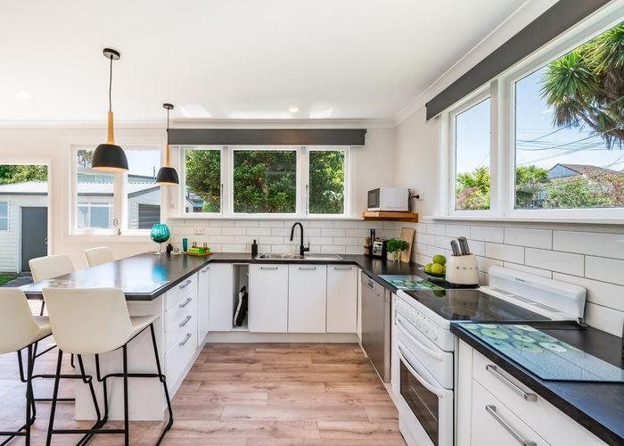  at 3 Moa Road, Raumati Beach, Kapiti Coast, Wellington